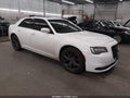 2022 Chrysler 300 — photo 1 of 17 | VIN 2C3CCABG2NH228920