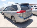 Photo 3 of 16 — 2011 Toyota Sienna