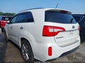 2015 Kia Sorento — photo 3 of 15 | VIN 5XYKWDA75FG592170