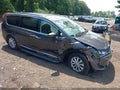 2018 Chrysler Pacifica — photo 6 of 17 | VIN 2C4RC1EG5JR318147