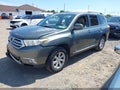 Photo 2 of 18 — 2012 Toyota Highlander