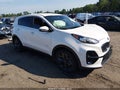 2022 Kia Sportage — photo 1 of 17 | VIN KNDPM3AC1N7016137