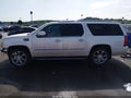 2011 Cadillac Escalade ESV — photo 14 of 17 | VIN 1GYS4HEF5BR156343