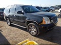 2007 GMC Yukon — photo 1 of 16 | VIN 1GKFK13057J318856