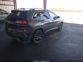 Photo 4 of 16 — 2015 Jeep Cherokee