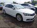 Photo 1 of 16 — 2016 Volkswagen Passat