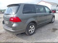 Photo 4 of 12 — 2010 Volkswagen Routan