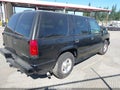 2000 Chevrolet Tahoe — photo 4 of 10 | VIN 1GNEC13RXYR203764