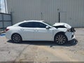 2018 Acura TLX — photo 13 of 16 | VIN 19UUB3F51JA003048