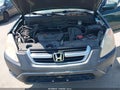 Photo 10 of 13 — 2004 Honda CR-V