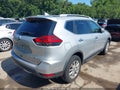 2017 Nissan Rogue — photo 4 of 16 | VIN JN8AT2MV5HW016320