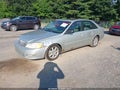 Photo 2 of 13 — 2000 Toyota Avalon