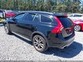 2018 Volvo V60 Cross Country — photo 3 of 19 | VIN YV440MWK1J2057893