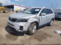 2015 Kia Sorento — photo 2 of 16 | VIN 5XYKU4A71FG626224