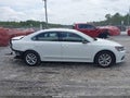 2016 Volkswagen Passat — photo 14 of 17 | VIN 1VWAT7A32GC008765