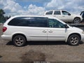 Photo 13 of 16 — 2001 Chrysler Town & Country