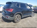 2023 Volkswagen Taos — photo 4 of 19 | VIN 3VVSX7B28PM315987