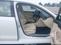 2018 Volkswagen Passat — photo 5 of 16 | VIN 1VWAA7A38JC008380
