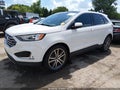 2020 Ford Edge — photo 2 of 16 | VIN 2FMPK3K99LBA11289