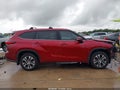 2023 Toyota Highlander — photo 14 of 17 | VIN 5TDKDRBH3PS008119