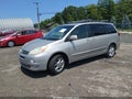2004 Toyota Sienna — photo 2 of 13 | VIN 5TDZA22C84S135284