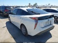 Photo 3 of 17 — 2017 Toyota Prius