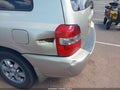 Photo 6 of 14 — 2005 Toyota Highlander