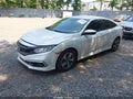 2019 Honda Civic — photo 2 of 17 | VIN 2HGFC2F60KH537721