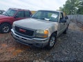 2005 GMC Sierra 1500 — photo 2 of 17 | VIN 1GTEC14X35Z121019