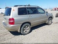 Photo 4 of 15 — 2002 Toyota Highlander