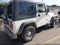 Photo 4 of 17 — 2005 Jeep Wrangler