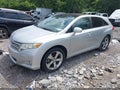 Photo 2 of 17 — 2011 Toyota Venza