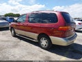 Photo 3 of 11 — 2000 Toyota Sienna
