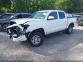 2022 Toyota Tacoma — photo 2 of 16 | VIN 3TMCZ5ANXNM473435