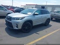 2019 Toyota Highlander — photo 2 of 16 | VIN 5TDJZRFH7KS950903