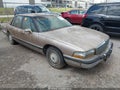 1991 Buick Park Avenue — photo 1 of 11 | VIN 1G4CW53L3M1699490