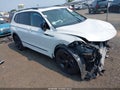 2024 Volkswagen Tiguan — photo 1 of 17 | VIN 3VV8B7AX5RM201194