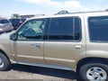 Photo 14 of 16 — 2000 Ford Explorer
