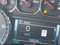 2018 Chevrolet Suburban — photo 15 of 16 | VIN 1GNSCHKCXJR272596