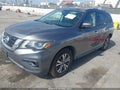 Photo 2 of 17 — 2018 Nissan Pathfinder