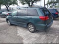 Photo 3 of 11 — 2004 Toyota Sienna