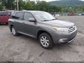 Photo 1 of 16 — 2012 Toyota Highlander