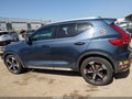 2019 Volvo XC40 — photo 14 of 16 | VIN YV4162ULXK2140404