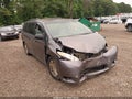 Photo 1 of 17 — 2011 Toyota Sienna