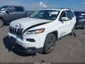 2017 Jeep Cherokee — photo 2 of 17 | VIN 1C4PJMCS6HW538601
