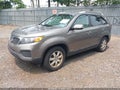 Photo 2 of 11 — 2012 Kia Sorento