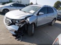 2019 Chevrolet Equinox — photo 2 of 20 | VIN 2GNAXLEX8K6158224