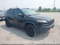 2015 Jeep Cherokee — photo 1 of 11 | VIN 1C4PJMBS1FW772658