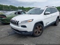Photo 2 of 16 — 2017 Jeep Cherokee