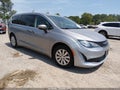 2019 Chrysler Pacifica — photo 1 of 11 | VIN 2C4RC1AG7KR705600